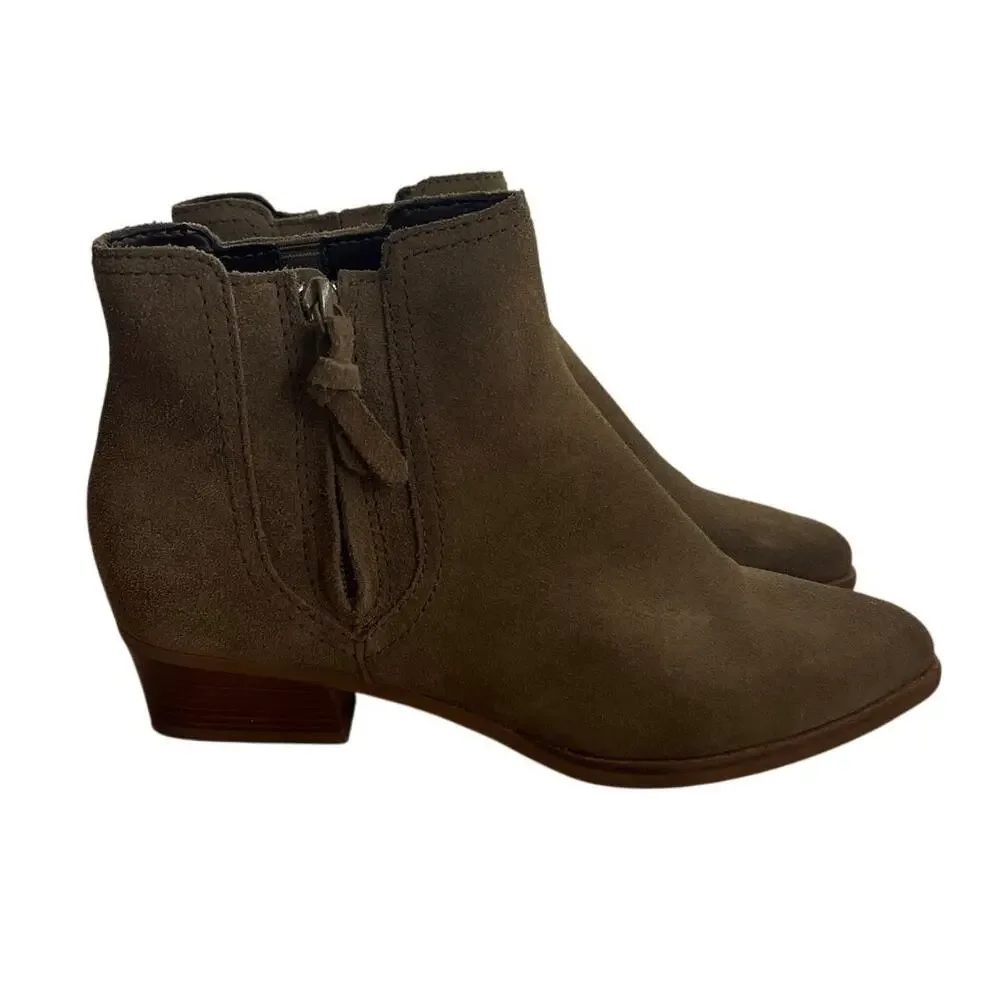 Cole Haan Hadlyn NWOT Women's Green Suede Ankle Boots Booties Side ZIp Size 8 B - Picture 1 of 7